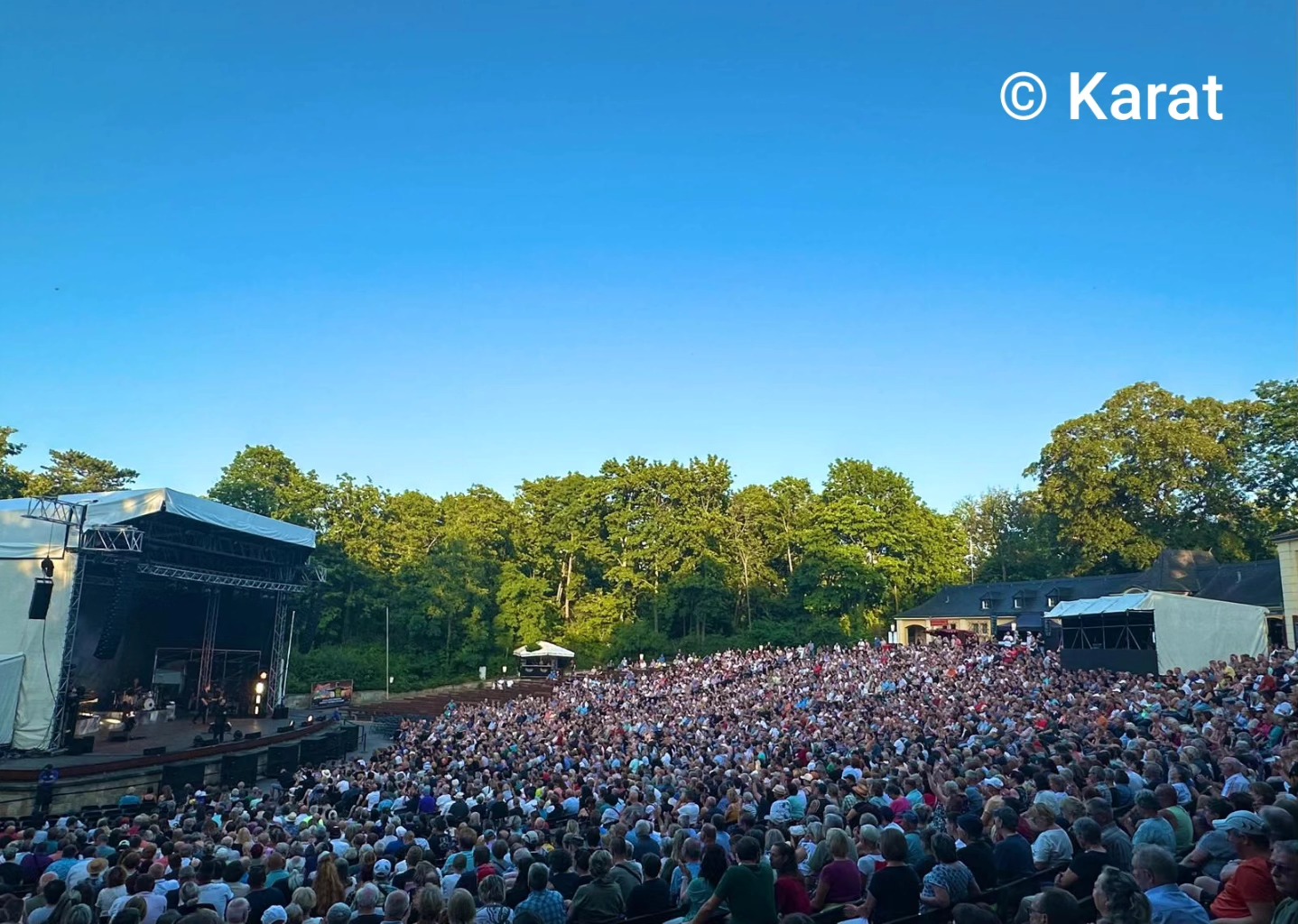 Dresden 😀🎶 Lasst uns gemeinsam einen schönen Abend haben 🎤🎸🥁🎹🎶